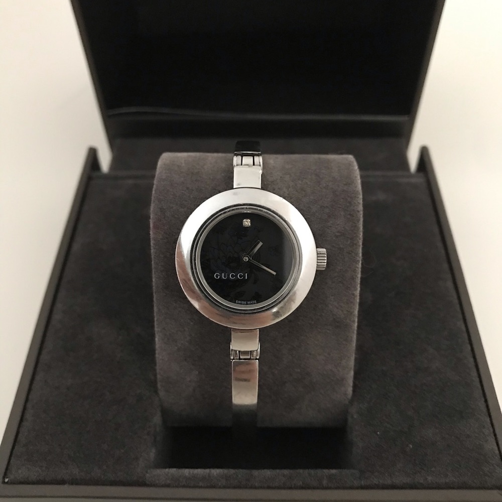 Gucci 105 Series Watch - Picture 2 of 9